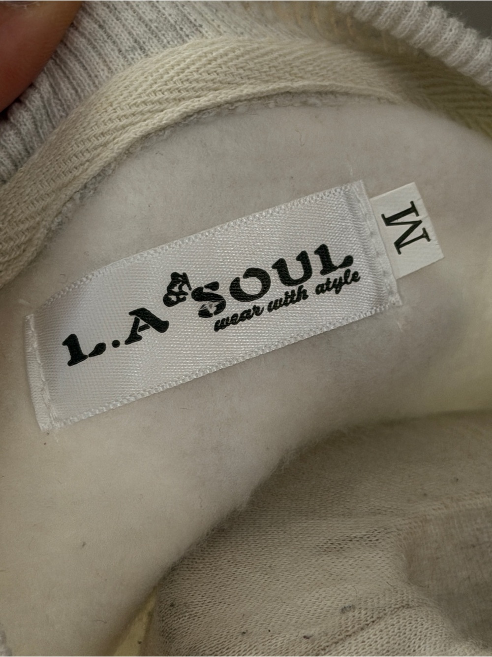 LA Soul Gray Cartoon Rock Band Graphic Crewneck Sweatshirt Size Medium - Picture 3 of 3